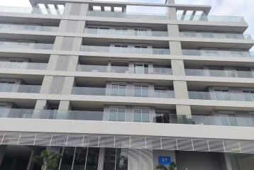 Apartamento com vista para o mar em Caiobá..